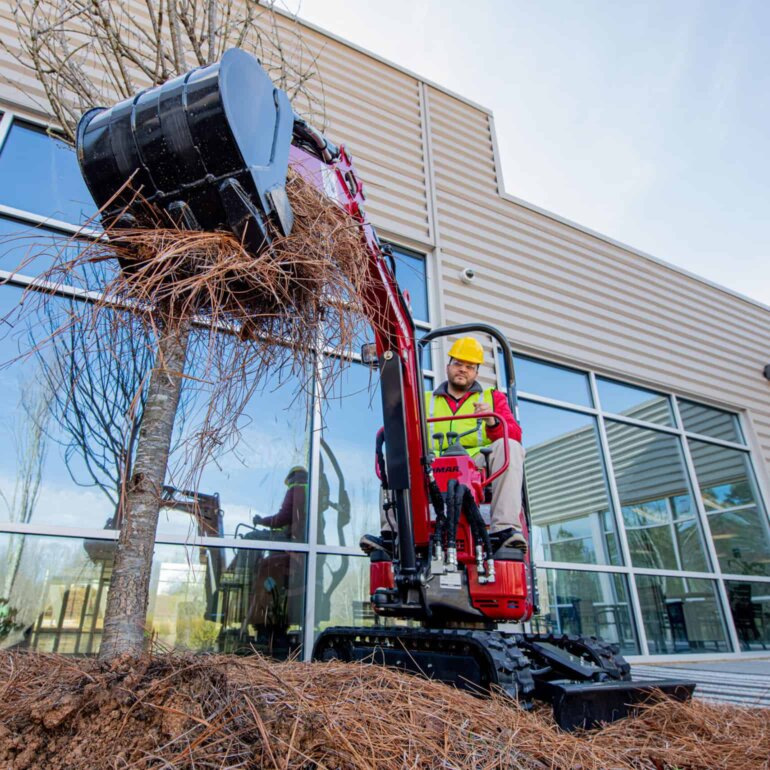 Yanmar SV08 mini excavator digging