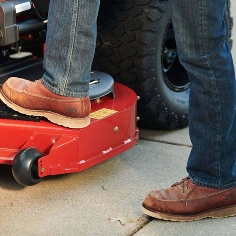 Toro Z Master 4000 zero turn mower cutting deck